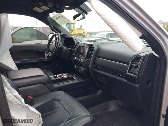 2018 Ford Expedition Limited with VIN 1FMJU1KT6JEA24440, listed as a IAAI auction lot 41706560 with 129,180 mi miles. Bid and sale history available at carsss.com. Image 5.