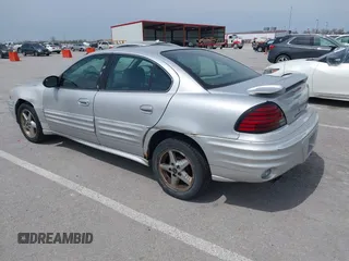 2002 Pontiac Grand Am SE1 with VIN 1G2NF52F82C315525, listed as a IAAI auction lot 42013927 with 344,107 mi miles. Bid and sale history available at carsss.com. Image 3.