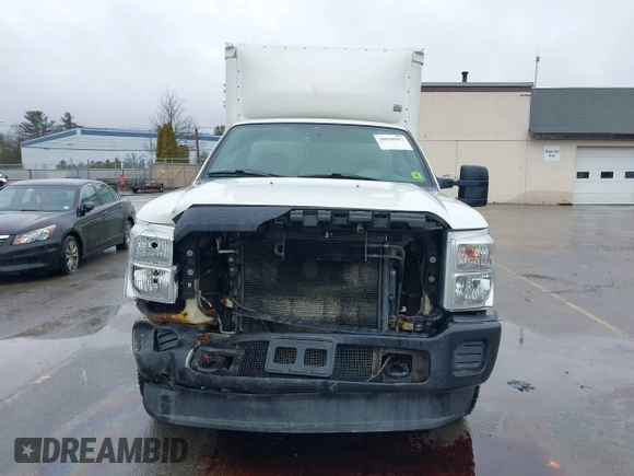 2015 Ford F-250 XL z VIN 1FDBF2B66FEA47593, wystawiony jako IAAI lot #38838987 z przebiegiem 438 340 mil mil oraz . Historia ofert i sprzedaży dostępna na DreamBid. Obrazek 13.