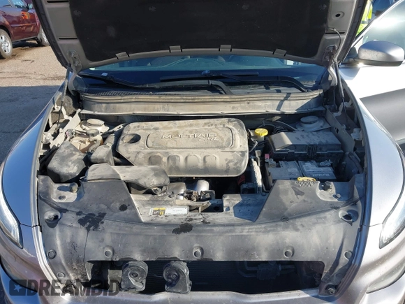2016 Jeep Cherokee Latitude with VIN 1C4PJMCB5GW218166, listed as a IAAI auction lot 40458497 with 145,272 mi miles and . Bid and sale history available at carsss.com. Image 10.