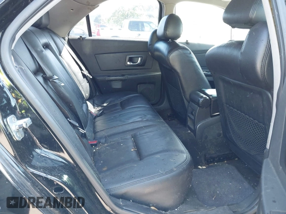 2007 Cadillac CTS with VIN 1G6DM57T770165558, listed as a IAAI auction lot 42146188 with 236,763 mi miles. Bid and sale history available at carsss.com. Image 8.