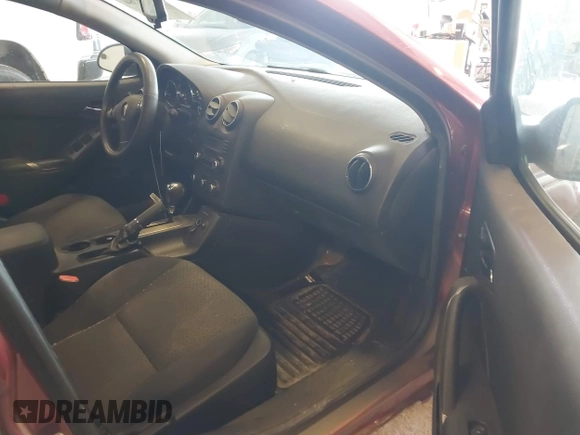 2008 Pontiac G6 z VIN 1G2ZG57B184279992, wystawiony jako IAAI lot #42299784 z przebiegiem 214 090 mil mil oraz . Historia ofert i sprzedaży dostępna na DreamBid. Obrazek 5.