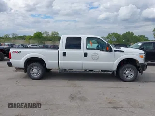 2015 Ford F-250 Lariat with VIN 1FT7W2B64FEB95963, listed as a IAAI auction lot 42389657 with 23,866 mi miles and . Bid and sale history available at DreamBid. Image 13.