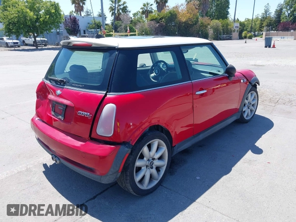 2005 MINI Hardtop S with VIN WMWRE33515TG96312, listed as a IAAI auction lot 42397054 with 176,049 mi miles and . Bid and sale history available at DreamBid. Image 4.
