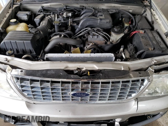 2003 Ford Explorer XLT z VIN 1FMZU73K03ZA66531, wystawiony jako Copart lot #61085955 z przebiegiem 225 514 mil mil oraz Szkoda całkowita • Salvage title. Historia ofert i sprzedaży dostępna na DreamBid. Obrazek 12.