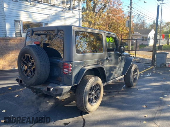 2017 Jeep Wrangler Willys Wheeler z VIN 1C4AJWAGXHL602088, wystawiony jako Copart lot #80106684 z przebiegiem 101 804 mil mil oraz Czysty tytuł • Clean title. Historia ofert i sprzedaży dostępna na DreamBid. Obrazek 4.
