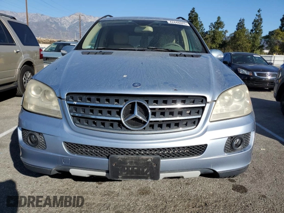 2007 Mercedes-Benz M 350 with VIN 4JGBB86E07A225619, listed as a Copart auction lot 42448025 with 113,221 mi miles and Salvage Title. Bid and sale history available at DreamBid. Image 5.