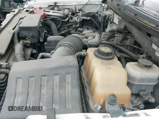 2012 Ford F-150 XL z VIN 1FTMF1CM4CKD83583, wystawiony jako IAAI lot #42179198 z przebiegiem 149 613 mil mil oraz . Historia ofert i sprzedaży dostępna na DreamBid. Obrazek 19.