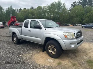 2010 Toyota Tacoma z VIN 5TEUU4EN8AZ748031, wystawiony jako IAAI lot #42313462 z przebiegiem 293 983 mil mil oraz . Historia ofert i sprzedaży dostępna na DreamBid. Obrazek 1.