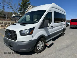 2018 Ford Transit z VIN 1FDAX2XV9JKA27938, wystawiony jako Copart lot #53981395 z przebiegiem 141 024 mil mil oraz Czysty tytuł • Clean title. Historia ofert i sprzedaży dostępna na DreamBid. Obrazek 1.