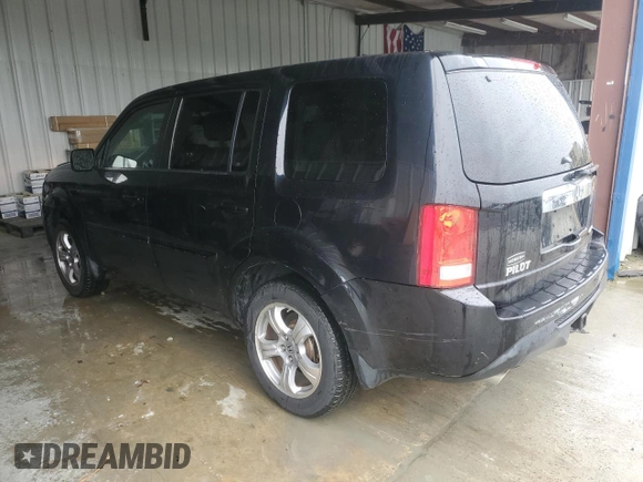 2012 Honda Pilot EX-L with VIN 5FNYF4H7XCB032647, listed as a Copart auction lot 52236105 with 136,733 mi miles and Salvage Title. Bid and sale history available at DreamBid. Image 2.