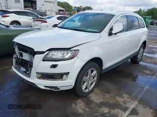2014 Audi Q7 Premium z VIN WA1CGAFE8ED020377, wystawiony jako IAAI lot #42023021 z przebiegiem 73 313 mil mil oraz . Historia ofert i sprzedaży dostępna na DreamBid. Obrazek 2.