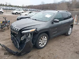 2016 Jeep Cherokee Limited z VIN 1C4PJMDBXGW170596, wystawiony jako IAAI lot #41821900 z przebiegiem 138 593 mil mil oraz . Historia ofert i sprzedaży dostępna na DreamBid. Obrazek 2.
