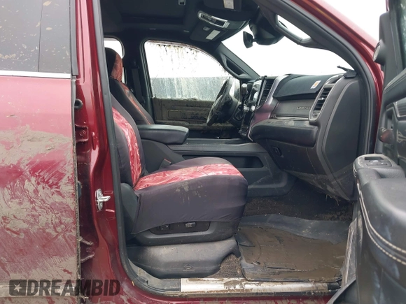 2019 Ram 2500 Limited z VIN 3C6UR5TLXKG514230, wystawiony jako IAAI lot #41628680 z przebiegiem Nie podano mil oraz . Historia ofert i sprzedaży dostępna na DreamBid. Obrazek 5.