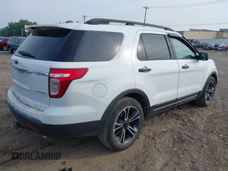 2013 Ford Explorer with VIN 1FM5K7B86DGA91859, listed as a IAAI auction lot 42708893 with 212,989 mi miles and . Bid and sale history available at DreamBid. Image 4.