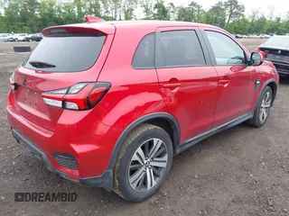 2021 Mitsubishi Outlander ES z VIN JA4APUAU6MU033599, wystawiony jako IAAI lot #42367650 z przebiegiem 20 565 mil mil oraz . Historia ofert i sprzedaży dostępna na DreamBid. Obrazek 4.