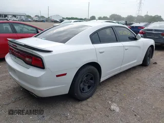 2013 Dodge Charger Police z VIN 2C3CDXAT8DH538423, wystawiony jako IAAI lot #42520854 z przebiegiem 147 346 mil mil oraz . Historia ofert i sprzedaży dostępna na DreamBid. Obrazek 4.