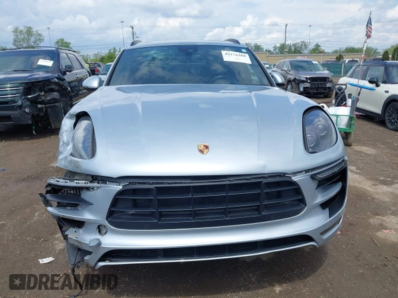 2018 Porsche Macan GTS z VIN WP1AG2A59JLB62326, wystawiony jako IAAI lot #42176369 z przebiegiem 87 686 mil mil oraz . Historia ofert i sprzedaży dostępna na DreamBid. Obrazek 12.