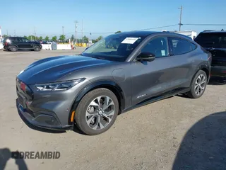 2023 Ford Mustang Mach-E Premium с VIN 3FMTK3SU9PMA59933, выставлен на аукционе IAAI как лот 42083048 с пробегом 13 068 миль миль и . История ставок и продаж доступна на DreamBid. Изображение 2.