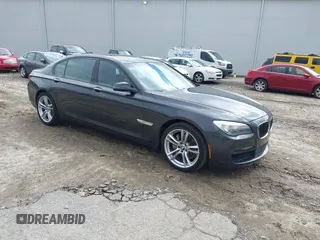 2014 BMW 7 Series 740Li with VIN WBAYE4C56ED138397, listed as a IAAI auction lot 41726117 with 116,291 mi miles. Bid and sale history available at carsss.com. Image 1.