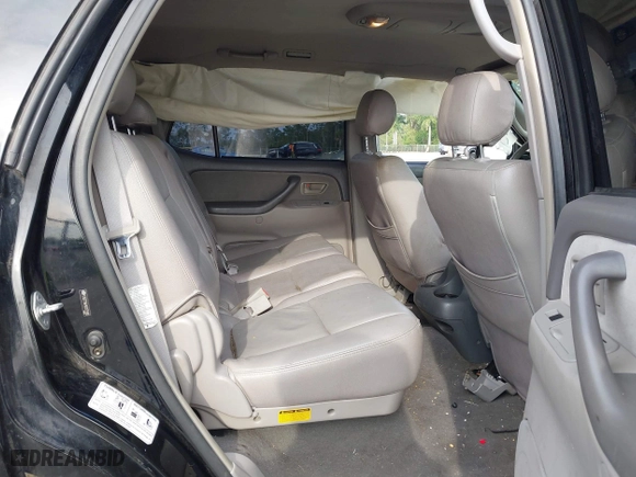 2006 Toyota Sequoia SR5 with VIN 5TDZT34A16S279192, listed as a IAAI auction lot 41758196 with 119,121 mi miles. Bid and sale history available at carsss.com. Image 8.