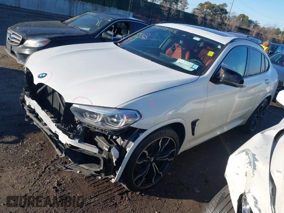2021 BMW X4 M with VIN 5YMUJ0C02M9H67919, listed as a IAAI auction lot 41667578 with 43,567 mi miles. Bid and sale history available at carsss.com. Image 18.