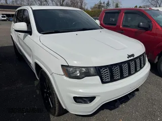 2019 Jeep Grand Cherokee Laredo E with VIN 1C4RJFAG8KC678774, listed as a Copart auction lot 52527475 with 156,592 mi miles and Clean Title. Bid and sale history available at carsss.com. Image 4.