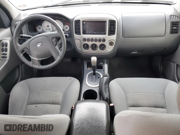 2005 Ford Escape Hybrid with VIN 1FMYU96H95KD42756, listed as a Copart auction lot 82042384 with 88,076 mi miles and Clean Title. Bid and sale history available at carsss.com. Image 8.