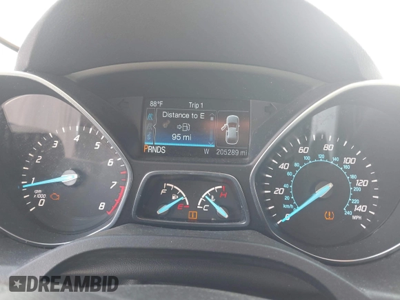 2014 Ford Escape SE with VIN 1FMCU0GX2EUA02753, listed as a IAAI auction lot 42191334 with 205,289 mi miles. Bid and sale history available at carsss.com. Image 7.