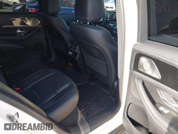 2022 Mercedes-Benz GLE 53 AMG with VIN 4JGFB6BB4NA585216, listed as a IAAI auction lot 41639687 with 31,940 mi miles and . Bid and sale history available at DreamBid. Image 8.
