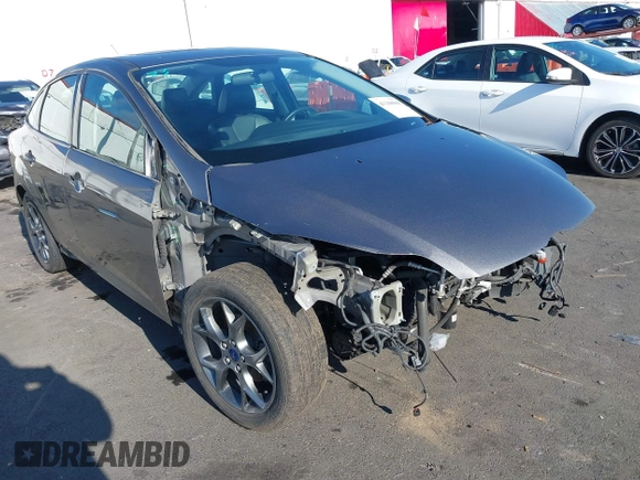 2014 Ford Focus SE with VIN 1FADP3F24EL199735, listed as a IAAI auction lot 41360060 with 115,814 mi miles and . Bid and sale history available at carsss.com. Image 1.
