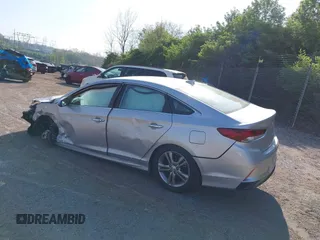 2019 Hyundai Sonata SEL with VIN 5NPE34AF3KH737724, listed as a IAAI auction lot 42108112 with 31,318 mi miles and . Bid and sale history available at DreamBid. Image 3.