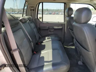 2005 Ford Explorer Sport Trac XLS z VIN 1FMZU67K05UA88775, wystawiony jako Copart lot #57905085 z przebiegiem 303 258 mil mil oraz Szkoda całkowita • Salvage title. Historia ofert i sprzedaży dostępna na DreamBid. Obrazek 10.