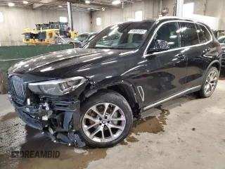 2021 BMW X5 xDrive40i with VIN 5UXCR6C09M9D94196, listed as a Copart auction lot 71681202 with 32,023 mi miles. Bid and sale history available at carsss.com. Image 1.