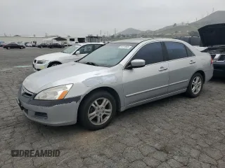 2007 Honda Accord EX с VIN 1HGCM56777A205484, выставлен на аукционе Copart как лот 51619665 с пробегом 366 857 миль миль и Списание • Salvage title. История ставок и продаж доступна на DreamBid. Изображение 1.