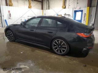 2022 BMW i4 eDrive40 with VIN WBY73AW02NFM83593, listed as a Copart auction lot 69718443 with 3,352 mi miles. Bid and sale history available at carsss.com. Image 2.