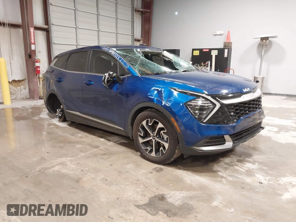 2024 Kia Sportage EX with VIN 5XYK33DF6RG206169, listed as a IAAI auction lot 41623327 with 26,387 mi miles and . Bid and sale history available at carsss.com. Image 1.