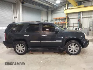 2013 GMC Yukon Denali with VIN 1GKS2EEF5DR111548, listed as a IAAI auction lot 41730102 with 174,312 mi miles. Bid and sale history available at carsss.com. Image 14.