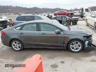 2018 Ford Fusion SE with VIN 3FA6P0H74JR125727, listed as a IAAI auction lot 41661939 with 100,446 mi miles. Bid and sale history available at carsss.com. Image 14.
