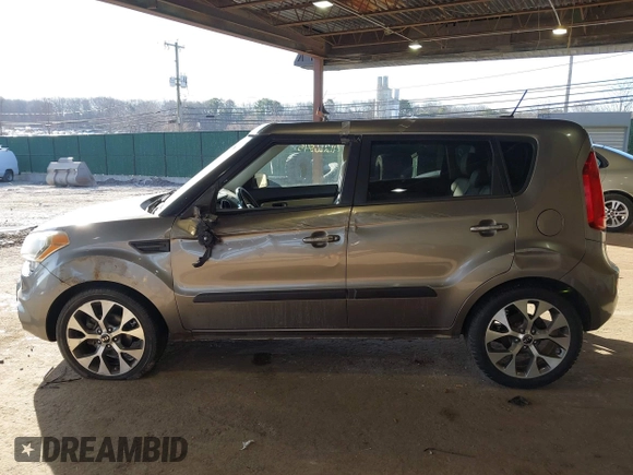 2013 Kia Soul ! with VIN KNDJT2A69D7558243, listed as a IAAI auction lot 41730873 with 192,503 mi miles. Bid and sale history available at carsss.com. Image 14.