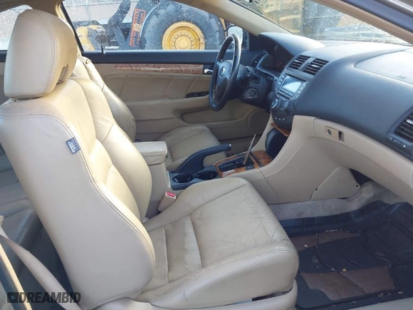2003 Honda Accord Cpe EX with VIN 1HGCM826X3A001156, listed as a IAAI auction lot 41817864 with 210,839 mi miles. Bid and sale history available at carsss.com. Image 5.