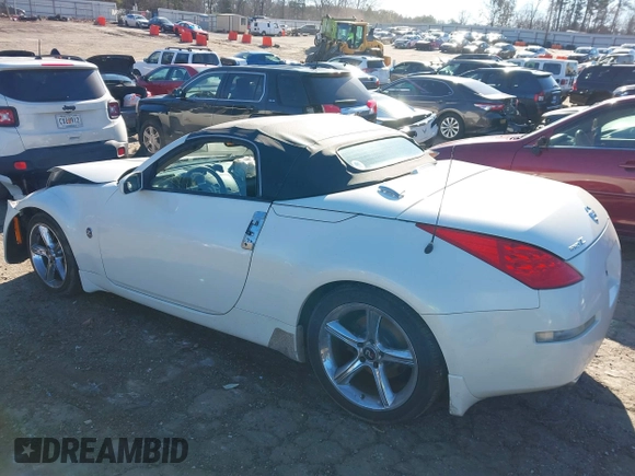 2006 Nissan 350Z Touring with VIN JN1AZ36AX6M450609, listed as a IAAI auction lot 41227538 with 111,622 mi miles. Bid and sale history available at carsss.com. Image 14.