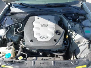 2005 Infiniti G35 Sedan with VIN JNKCV51E45M211951, listed as a IAAI auction lot 42107924 with 122,916 mi miles. Bid and sale history available at carsss.com. Image 10.