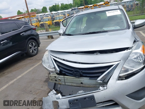 2019 Nissan Versa SV z VIN 3N1CN7AP7KL832771, wystawiony jako IAAI lot #42124711 z przebiegiem 160 856 mil mil oraz . Historia ofert i sprzedaży dostępna na DreamBid. Obrazek 13.