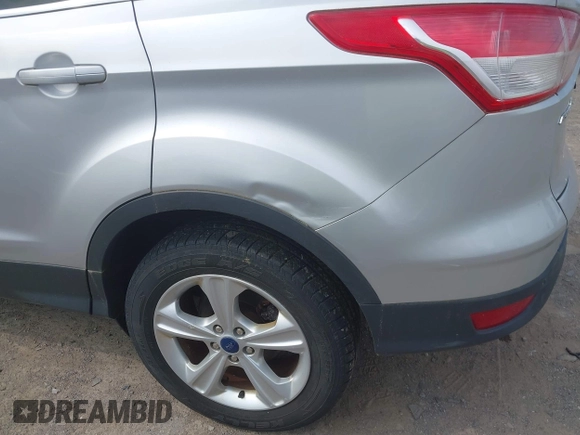 2014 Ford Escape SE z VIN 1FMCU9GX3EUB83978, wystawiony jako IAAI lot #42509549 z przebiegiem 121 388 mil mil oraz . Historia ofert i sprzedaży dostępna na DreamBid. Obrazek 6.