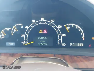 2006 Mercedes-Benz S-Class 5.0L with VIN WDBNG75J36A482914, listed as a IAAI auction lot 41826966 with 65,654 mi miles. Bid and sale history available at carsss.com. Image 7.