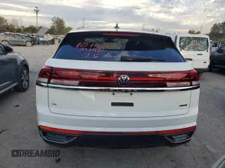 2024 Volkswagen Atlas SE with VIN 1V2LE2CA5RC201644, listed as a Copart auction lot 77458394 with 47,523 mi miles and Salvage title. Bid and sale history available at DreamBid. Image 6.