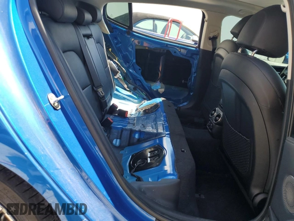 2019 Kia Stinger with VIN KNAE15LA9K6067794, listed as a Copart auction lot 53731455 with 37,817 mi miles and Non Repairable. Bid and sale history available at DreamBid. Image 10.