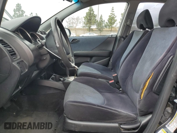 2007 Honda Fit z VIN JHMGD38457S012962, wystawiony jako Copart lot #55927755 z przebiegiem 172 153 mil mil oraz Szkoda całkowita • Salvage title. Historia ofert i sprzedaży dostępna na DreamBid. Obrazek 7.