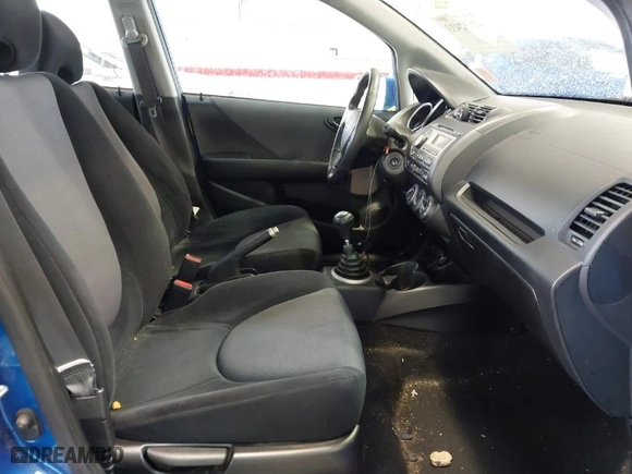 2008 Honda Fit Sport with VIN JHMGD37668S048700, listed as a IAAI auction lot 41652433 with 124,109 mi miles. Bid and sale history available at carsss.com. Image 5.